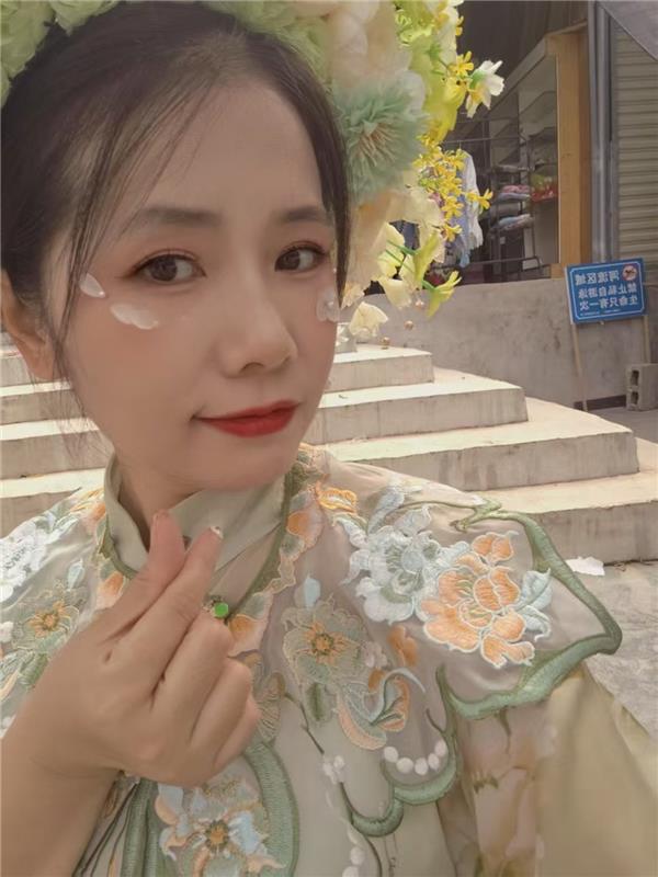 江苏-南京性感女神EE-2.jpg