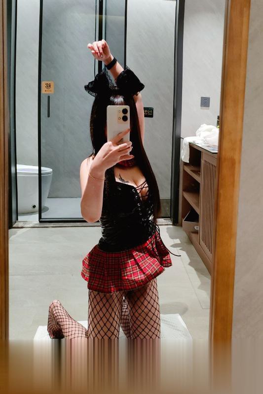 江苏常州喷水少妇-1.jpg