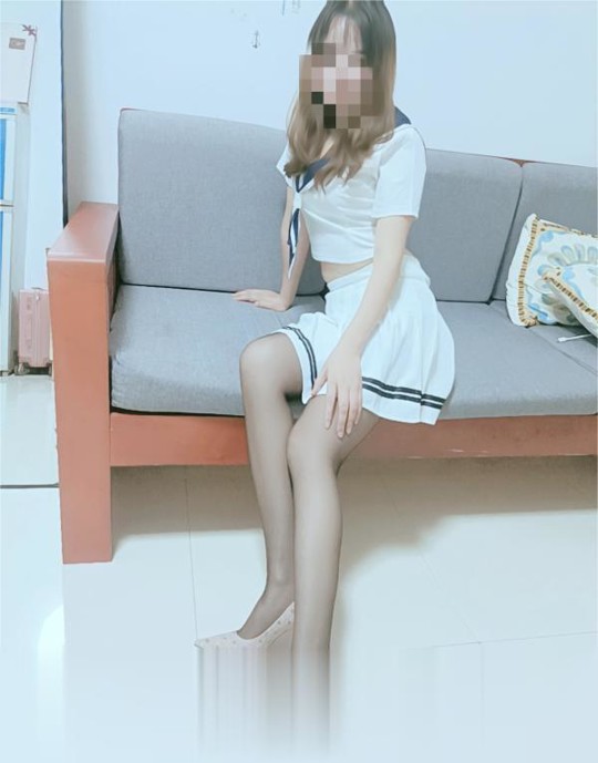 安徽-合肥政务美腿中项安琪很迷人的一个少妇-1.jpg